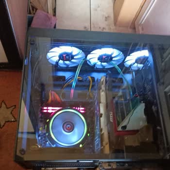 Defalarca Servise Giden Bilgisayarımda Sorunlar Bitmiyor, Mağduriyetim Devam Ediyor