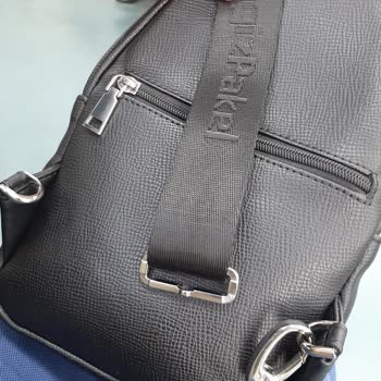 Cengiz Pakel Kısa Sürede Hasar Gören Çantam İçin Çözüm Bekliyorum