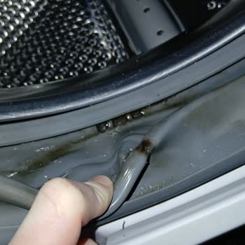 Bayram Outlet Sefaköy İlgisizliği!