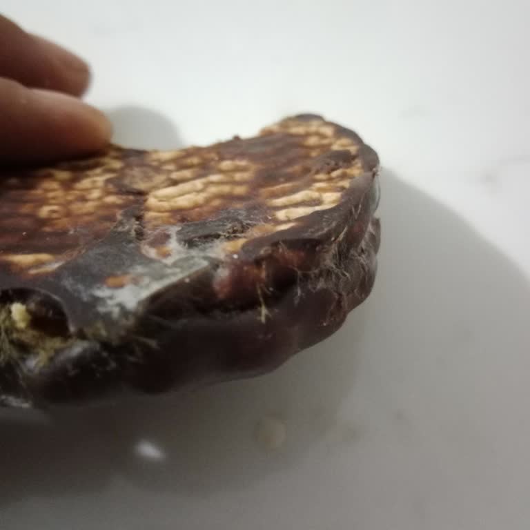 Akay Çikolata Küflenmiş!