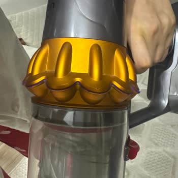 Dyson V15S Submarine Başlığı Ve Papatya Kısımlarında Erken Arıza Ve İşlev Kaybı Yaşadım