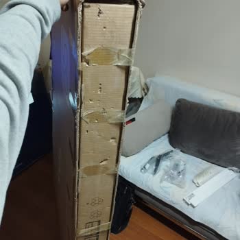 Ezilmiş Ve Hasarlı Televizyon İçin Epttavm Ve PTT Kargo Mağduriyeti