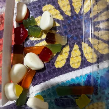 Jelibon Kutusundan Çıkan Yabancı Madde Sağlığımızı Tehdit Ediyor