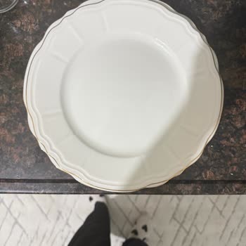 Gallery Crystal Tabakların Üzerinde Aynı Ölçü Yazmasına Rağmen Aralarında Gözle Görülür Fark Var