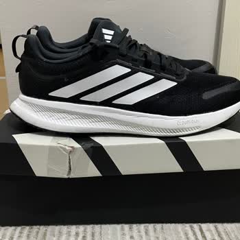 Aynı Mağazada Tekrarlayan Ayakkabı Sorunu Ve Yetersiz Garanti Süreci