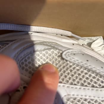 Satın Alınan Ayakkabının Kısa Sürede Yırtılması Ve Olumsuz İnceleme Sonucu