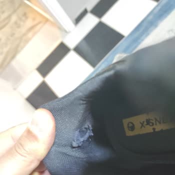 Kısa Sürede Deforme Olan Ayakkabı İçin Mağduriyet Ve Çözüm Beklentisi