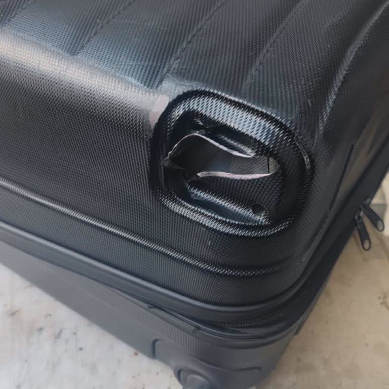 Pegasus Uçuşunda Valizim Hasarlı Teslim Edildi, Mağduriyetim Giderilmiyor