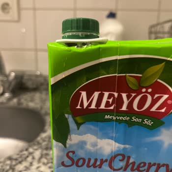 Aroma Meyöz Vişne Suyu Kutu Kapağı Sürekli Ayrılıyor Kullanım Zorlaşıyor