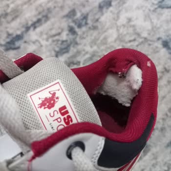 Kısa Sürede Yıpranan Ayakkabı Ve Yetersiz Mağaza Desteği