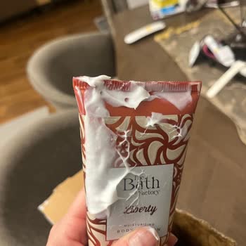 Hasarlı Ürün Ve İade Sürecinde Çözüm Bulunamıyor