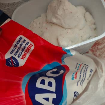 Aldığım Toz Deterjan Katılaşmış Ve Kullanılamaz Durumda Çıktı