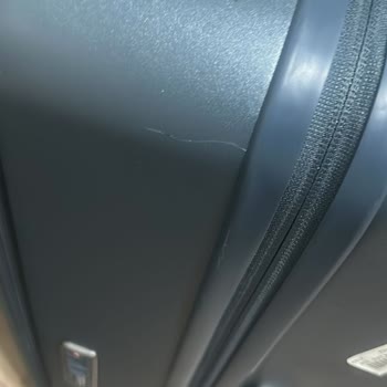 Maleta Samsonite se daña en el primer uso, solicito cambio o devolución