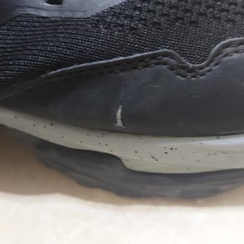 Kısa Sürede Yırtılan Spor Ayakkabım İçin Garanti Kapsamında Çözüm Bekliyorum