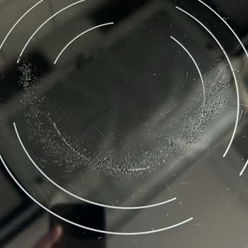 Electrolux Set Üstü Ocakta Yemek Taşması Sonrası Cam Hasarı Garanti Dışı Bırakıldı