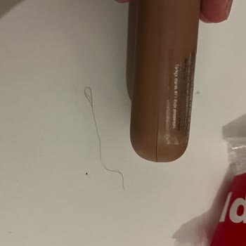 Bronzer Ürününde Hijyen Sorunu Ve Saç Çıkması