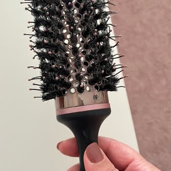 Rossmann Fon Tarağı Kısa Sürede Yanma Ve Erime Yaptı