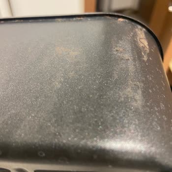 Philips Airfryer İç Haznesi İlk Yıkamada Paslandı, Yetkili Servis Kullanıcı Hatası Dedi