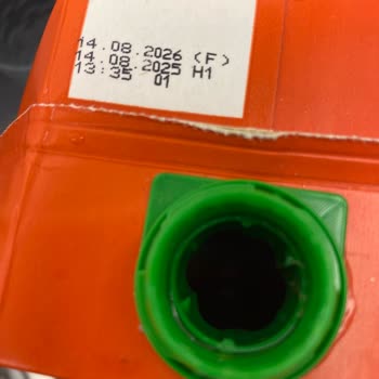 Şeftali Aromalı Meyve Suyunda Yabancı Madde Ve Gıda Güvenliği Endişesi