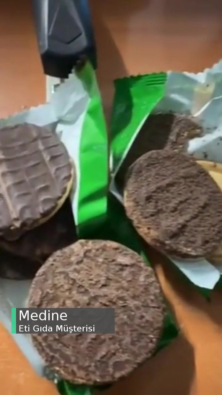 Eti Bozuk Ve Tarihi Geçmiş Çikolata videonun kapak resmi