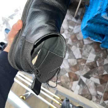 Kısa Sürede Yıpranan Derimod Bot İçin Değişim Talebi