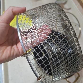 Kızartma Sepeti Kısa Sürede Paslandı, Ücretsiz Değişim Talebi