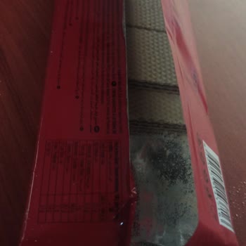 BİM Centro Gofret İçinden Sert Cisim Çıktı