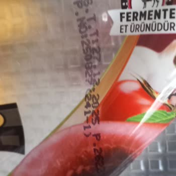 Son Kullanma Tarihi Geçmemiş Sucuk Küflü Çıktı Gıda Güvenliği Endişesi Yaşadım