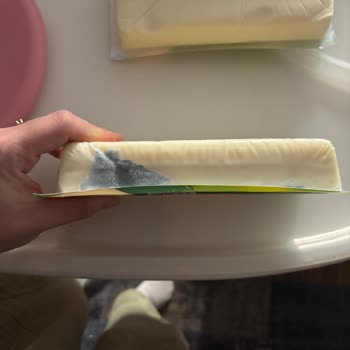 Son Kullanma Tarihi Geçmemiş Torku Kaşar Peynirinin Küflenmesi Ve İlgisiz Müşteri Hizmetleri