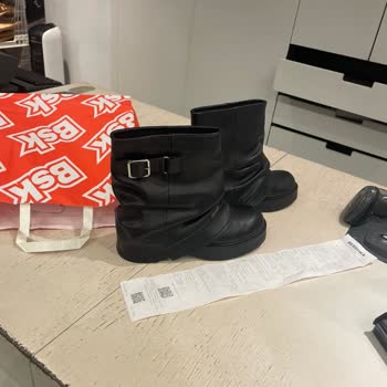 Kısa Sürede Sorunlu Ayakkabı Ve İade Talebime Olumsuz Yaklaşım