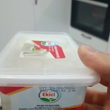 Ekici Beyaz Peynirin İçinden Çıkan Saç Nedeniyle Hijyen Endişesi Yaşadım