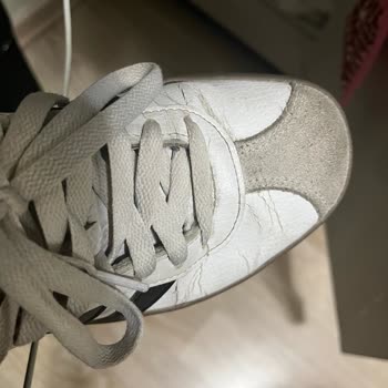 Adidas Ayakkabıda Kısa Sürede Ciddi Kalite Sorunu Ve Olumsuz Garanti Sonucu