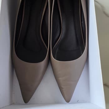 Kısa Sürede Ciddi Ayak Yaralarına Sebep Olan Ayakkabı İadesi Talebi