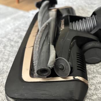 Philips Süpürge Başlığı Kendi Kendine Kırıldı Ve Eridi, Garanti Kapsamında Değişim İstiyorum