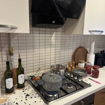 Kumtel Davlumbazın Camı Patladı, Firma İlgisiz Kaldı