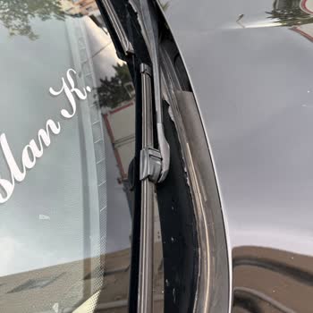 BMW'nin Silecek Ve Plastik Aksamında Erken Deformasyon Şoku