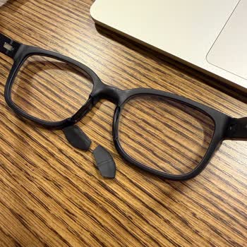 Satın Aldığım Prada Gözlük Kısa Sürede Arızalandı, Mağaza İlgisiz Kaldı