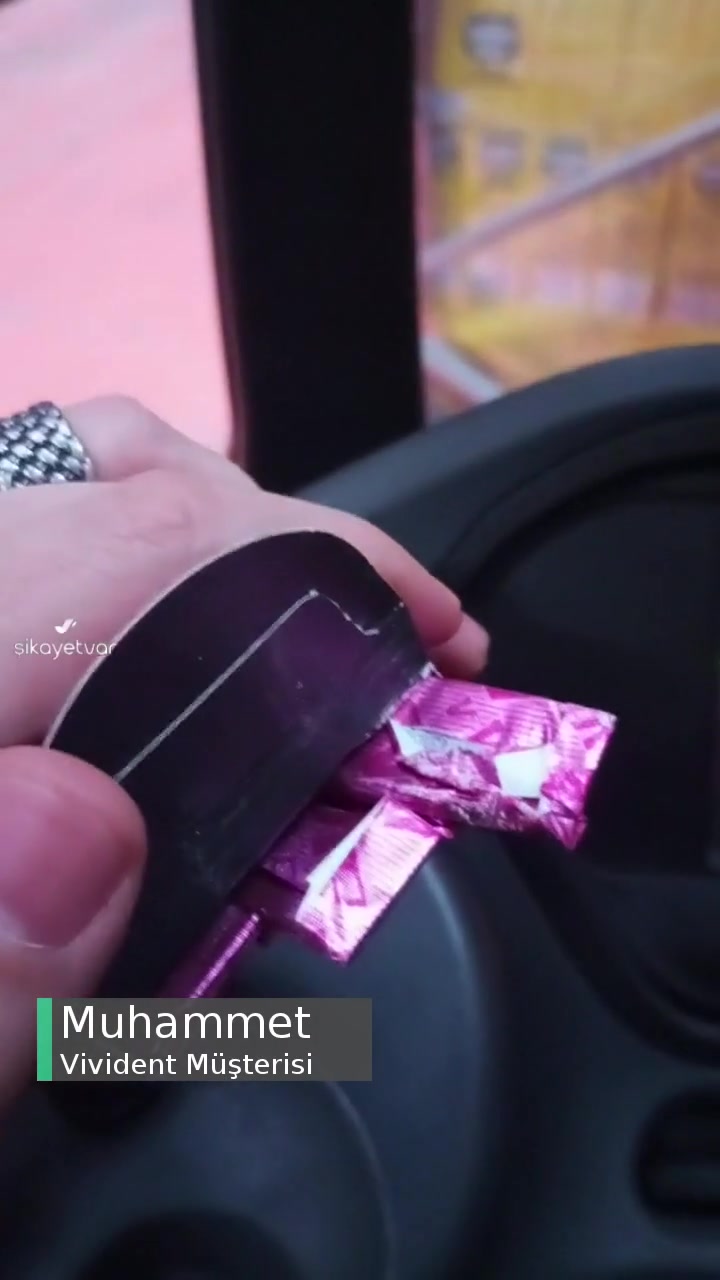 Vivident Böyle İşgüzarlık Olmaz videonun kapak resmi