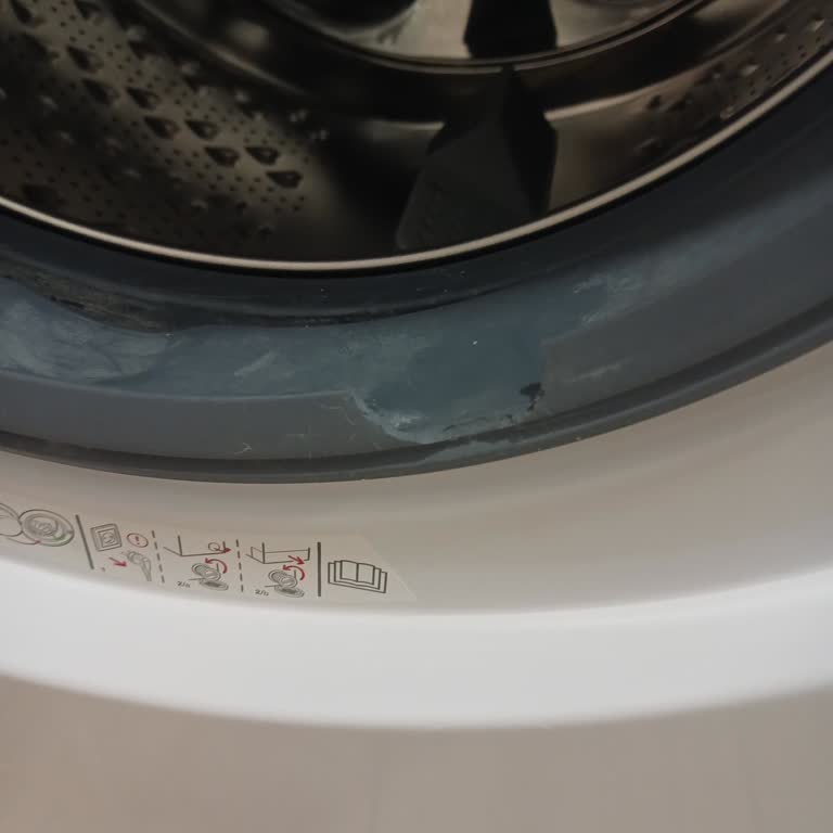 Çamaşır Makinesi Kapağındaki Lastik Yırtığı Garanti Kapsamına Alınmıyor
