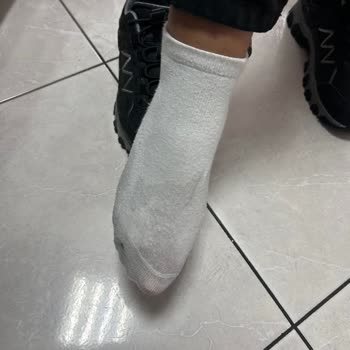 Su Geçirmez Denilen Bot İki Kez Çocuğumun Ayağını Islattı