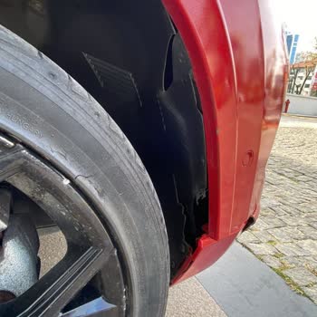 Seat Fotoğraflarda Görülmeyen Ağır Kusurlu Araç Teslimatı