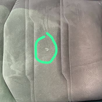 Seat Fotoğraflarda Görülmeyen Ağır Kusurlu Araç Teslimatı