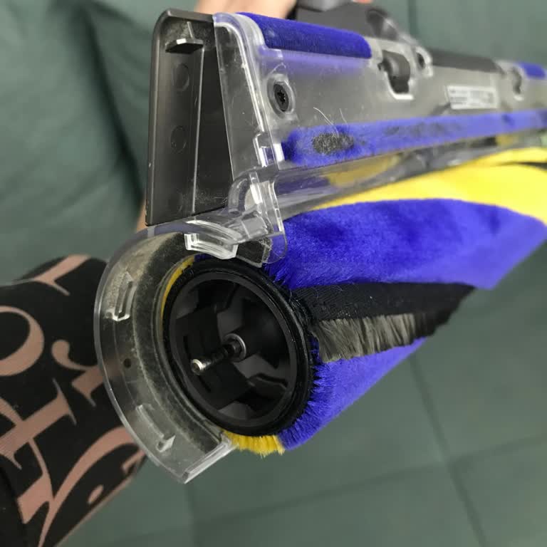 Küçük Parça Eksikliği Nedeniyle Dyson Süpürgeyi Tam Kullanamıyorum