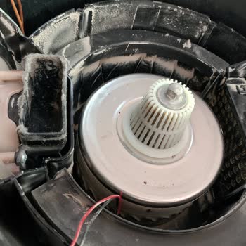 Aura Cleanmax Yeni Alınan Süpürgenin Sürekli Arızalanması ve Müşteri Hizmetleri Mağduriyeti