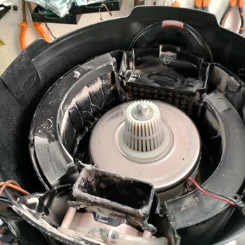 Aura Cleanmax Yeni Alınan Süpürgenin Sürekli Arızalanması ve Müşteri Hizmetleri Mağduriyeti