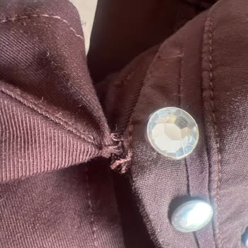 Tek Kullanımda Kusurlu Pantolon Ve Yetersiz Onarım Süreci