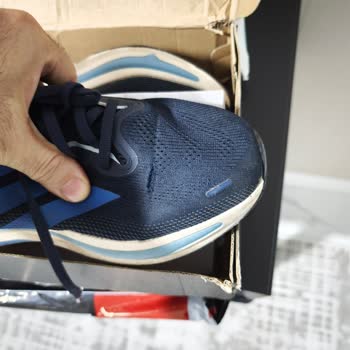 Kısa Sürede Yırtılan Ayakkabı, Üç Kez Reddedilen Haklı Talep