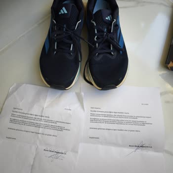 Kısa Sürede Yırtılan Ayakkabı, Üç Kez Reddedilen Haklı Talep