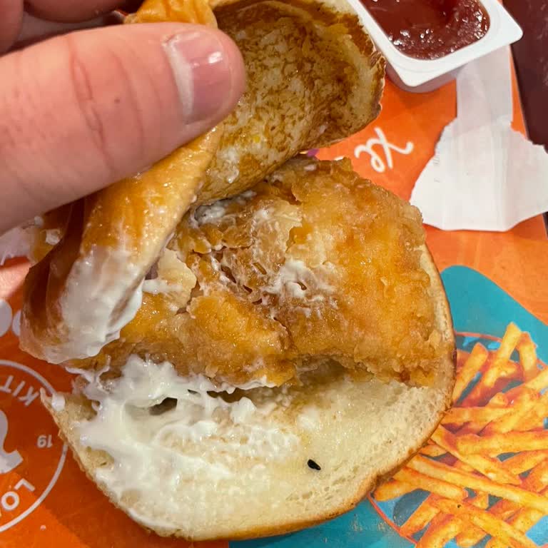 Popeyes Maxi XL Menüde Turşu Eksikliği Ve Yanıltıcı Bilgilendirme