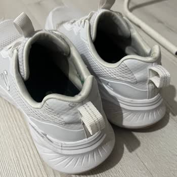 Skechers Ayakkabım Kısa Sürede Parçalandı, Mağduriyetimin Giderilmesini İstiyorum